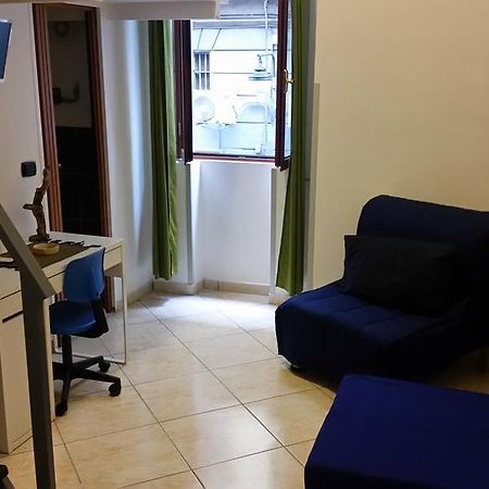Residenza Il Castello Hotel Наполи Стая снимка