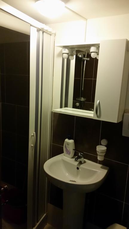 Residenza Il Castello Hotel Наполи Екстериор снимка