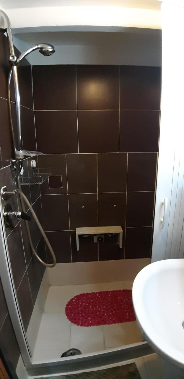 Residenza Il Castello Hotel Наполи Екстериор снимка