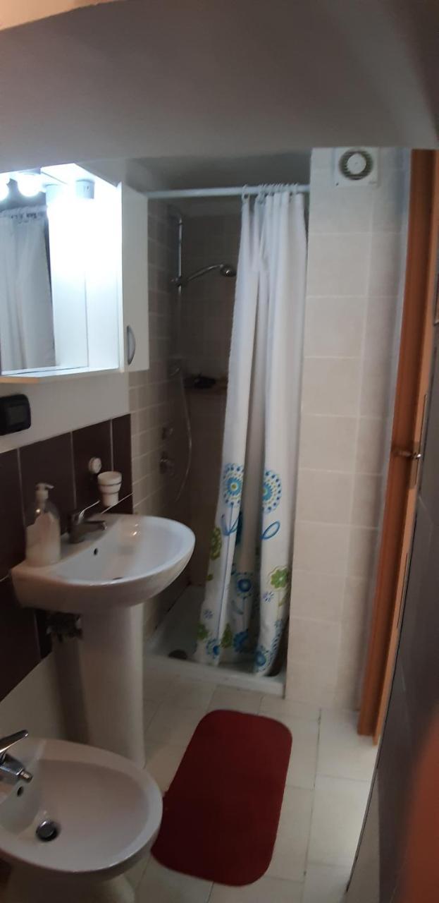 Residenza Il Castello Hotel Наполи Екстериор снимка